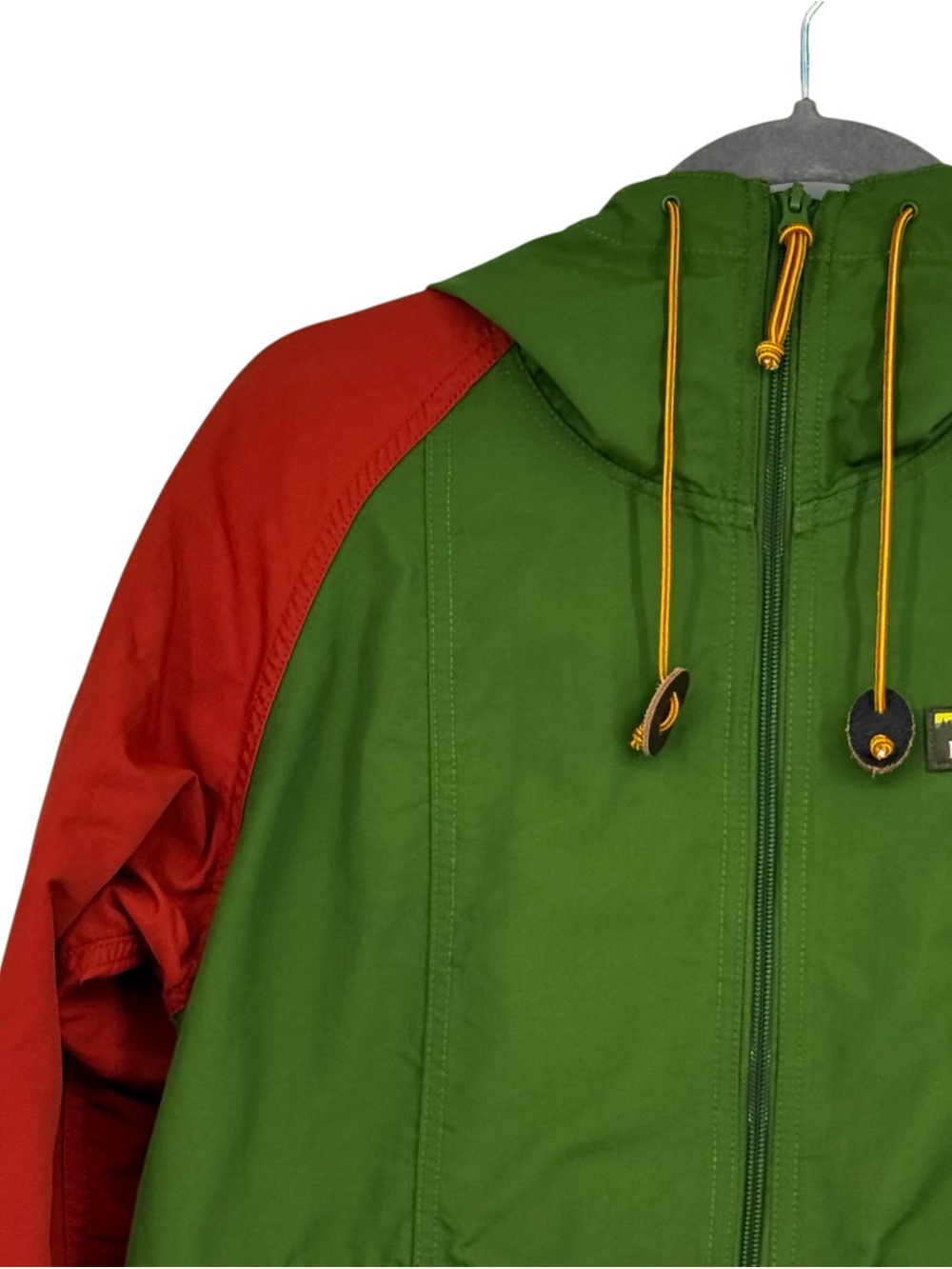 Women’s LL Bean Small Petite MultiColored Nylon Full Zip Mountain Classic Jacket - Picture 3 of 10